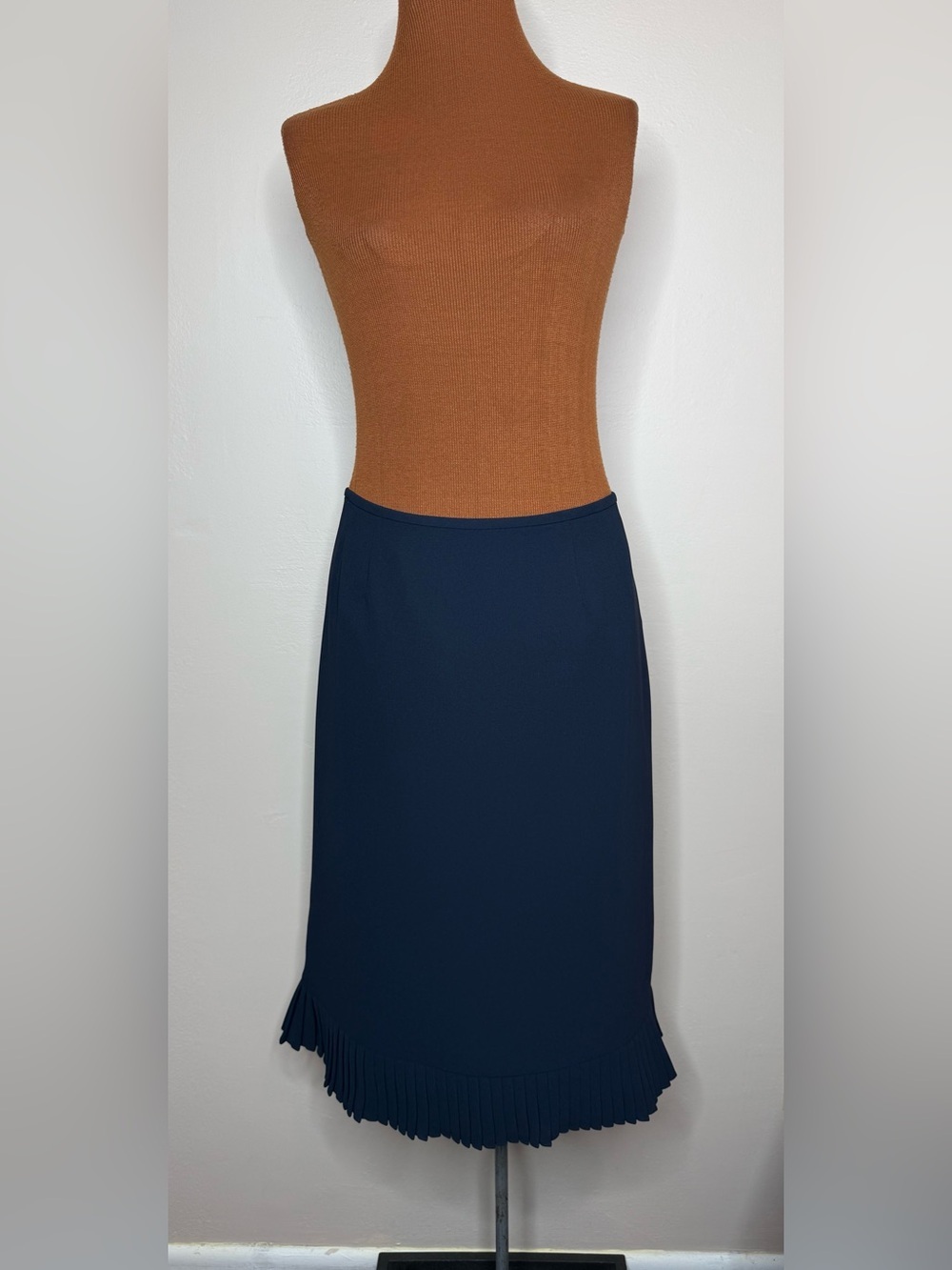 NWT Evan Picone Navy Pleated Hem Skirt Fully Lined Size 14